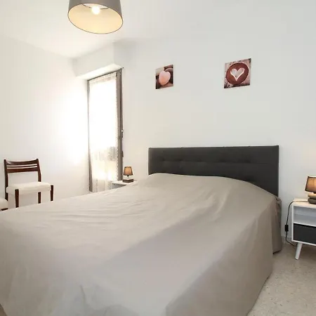 Bel T2 Avec Loggia A 2 Min Des Thermes, Wi-fi, Classe 2 Etoiles - Fr-1-553-211 شقة