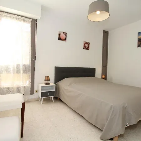 Bel T2 Avec Loggia A 2 Min Des Thermes, Wi-fi, Classe 2 Etoiles - Fr-1-553-211 شقة بالاروك ليه بان