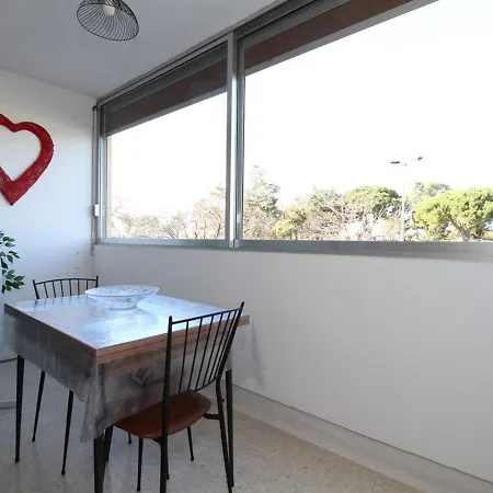 Bel T2 Avec Loggia A 2 Min Des Thermes, Wi-fi, Classe 2 Etoiles - Fr-1-553-211 شقة