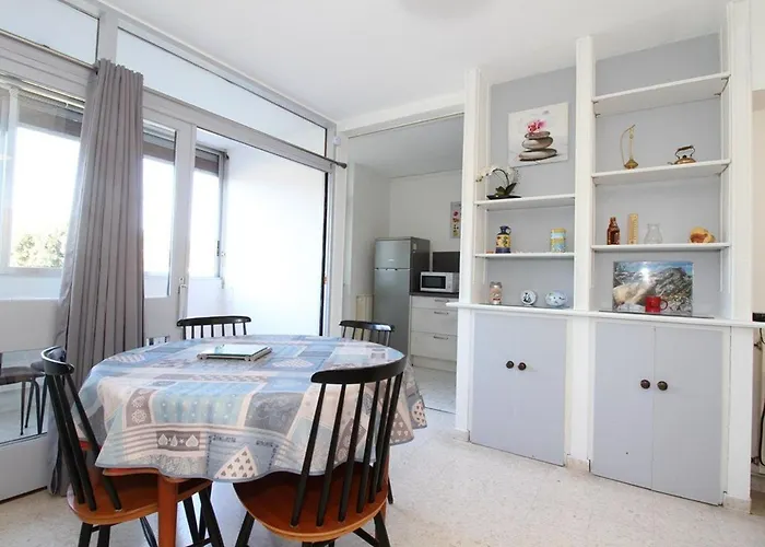 Bel T2 Avec Loggia A 2 Min Des Thermes, Wi-fi, Classe 2 Etoiles - Fr-1-553-211 Apartmán *